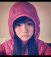 你手机拿反了（女生倒着用手机什么梗）